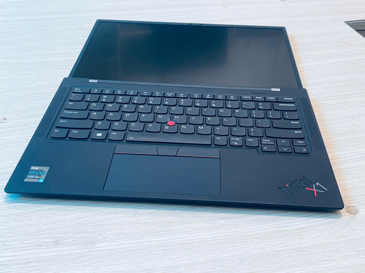 Thinkpad x1 carbon giá rẻ HCm